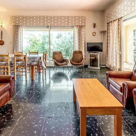 Apartment Grifeu 14 - Con Terraza Y Jardin