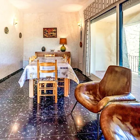 Grifeu 14 - Con Terraza Y Jardin Daire