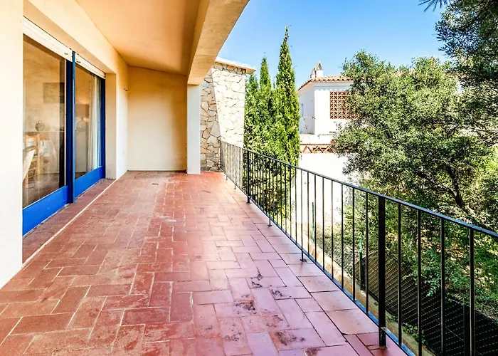 Grifeu 14 - Con Terraza Y Jardin Girona